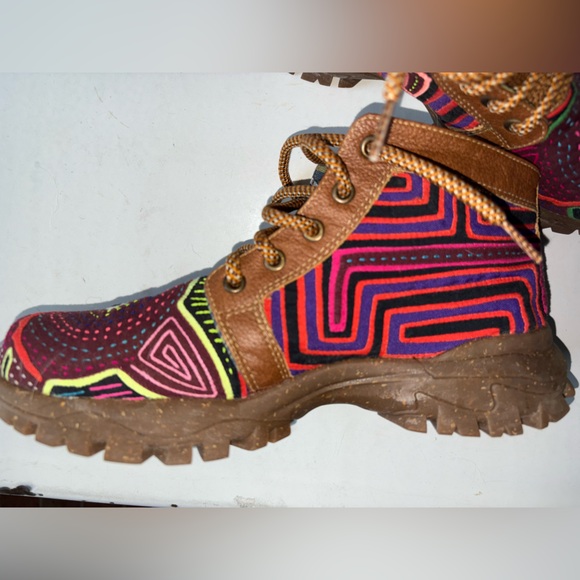 Molas4U vegan boot women's sz 39 NWOT - Picture 5 of 12